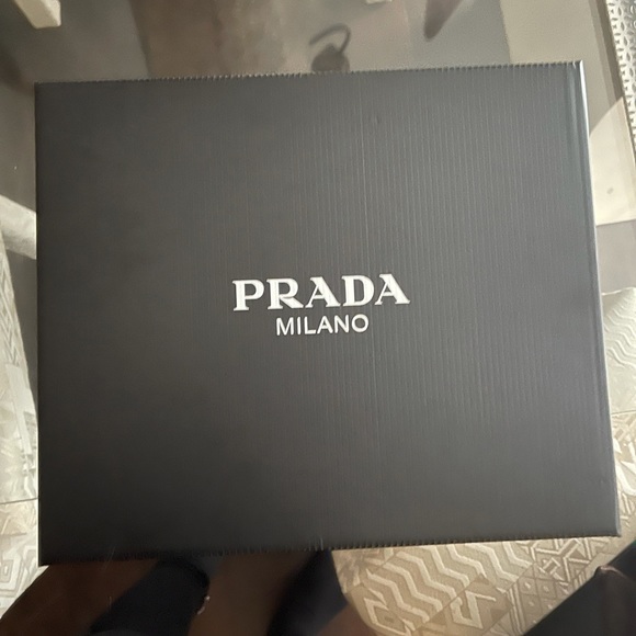 PRADA TRAINERS (BRAND NEW NEVER WORN!) - Picture 1 of 10